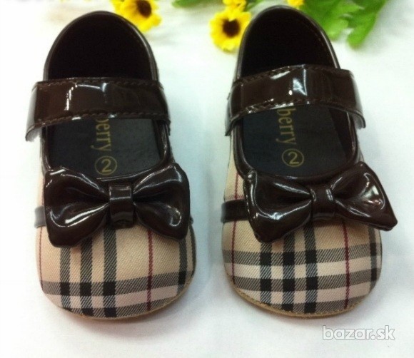 ba_img1_3261206219_oblecenie-a-obuv-detska-obuv-detske-topanocky-guess-burberry-converse-channel